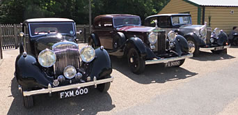 Roger Felton's Bentley on the platform.
